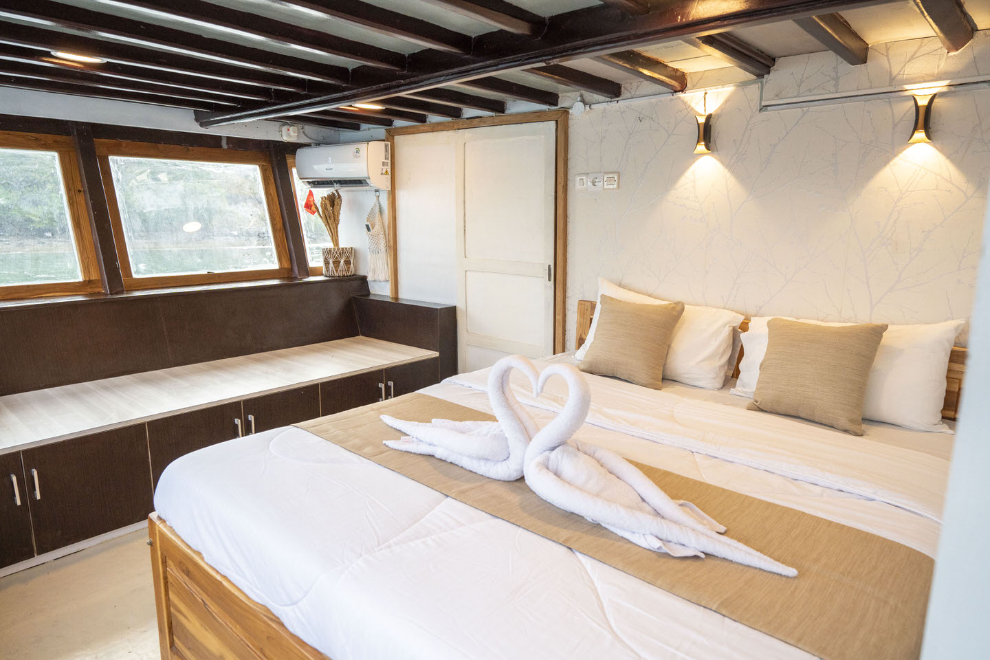 Alfathran-Master-Ocean-Cabin_0003_WIL00786