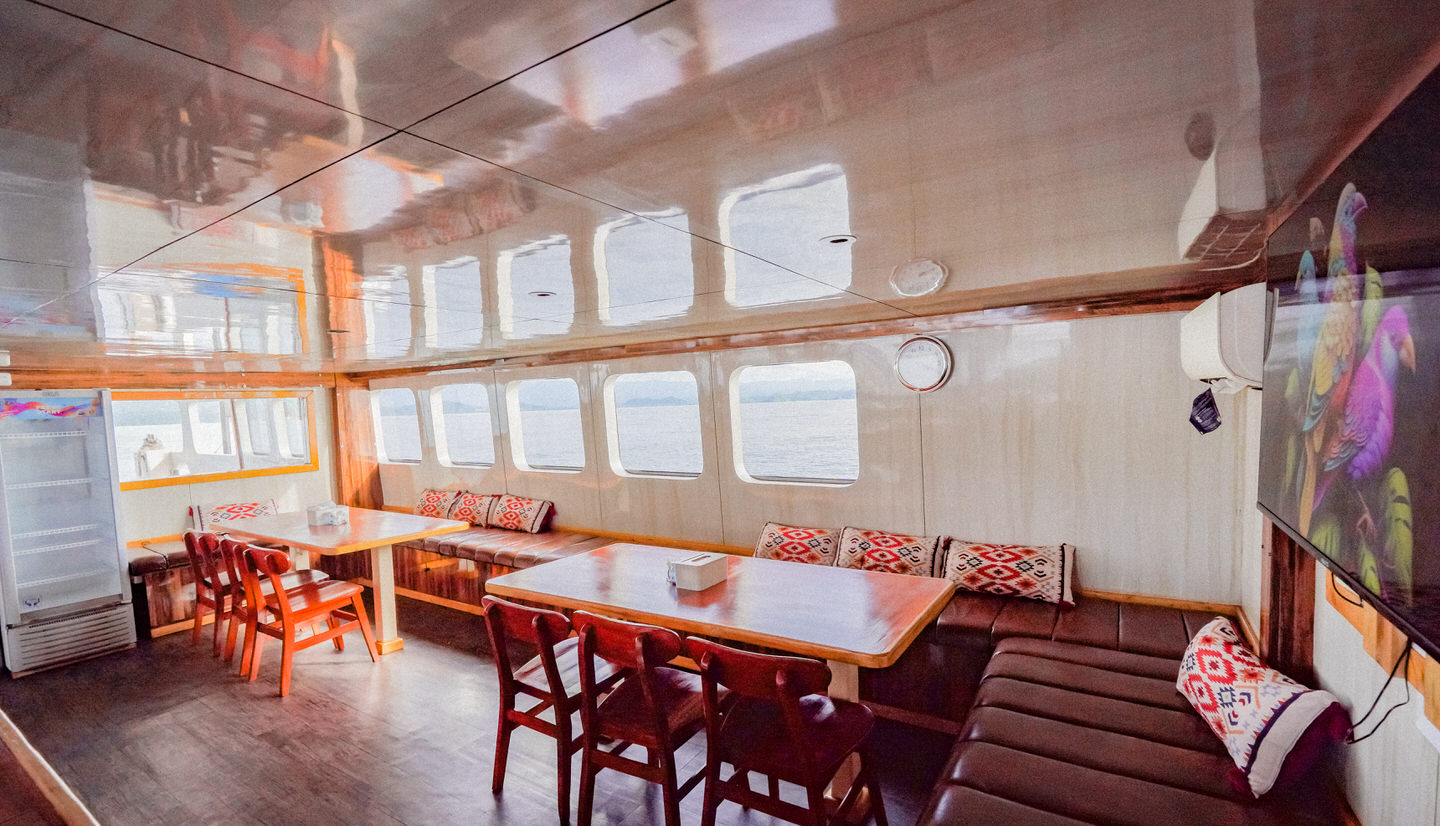 Ocean-Angel-Dining-Area-4