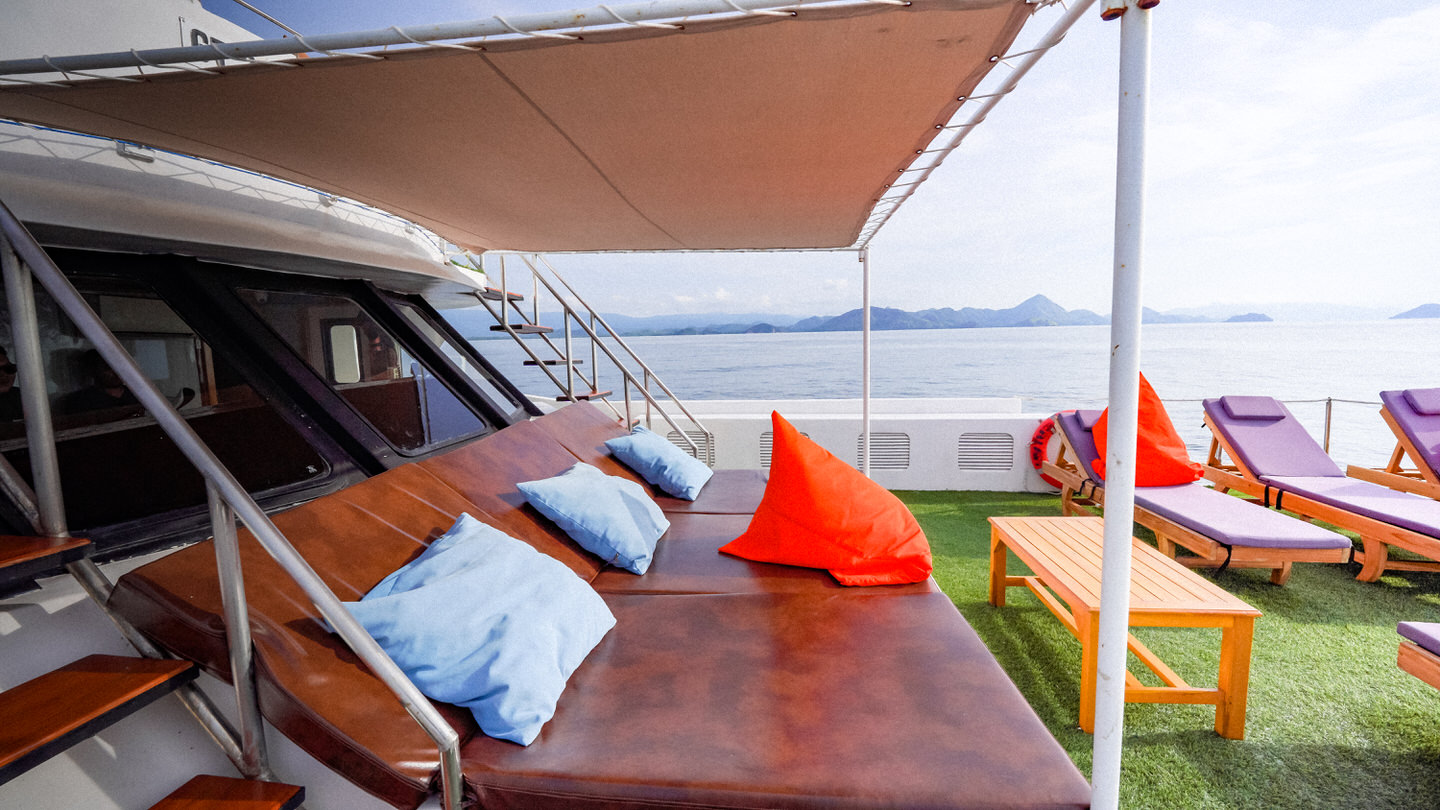 Ocean-Angel-Sundeck-and-Relax-Area-8