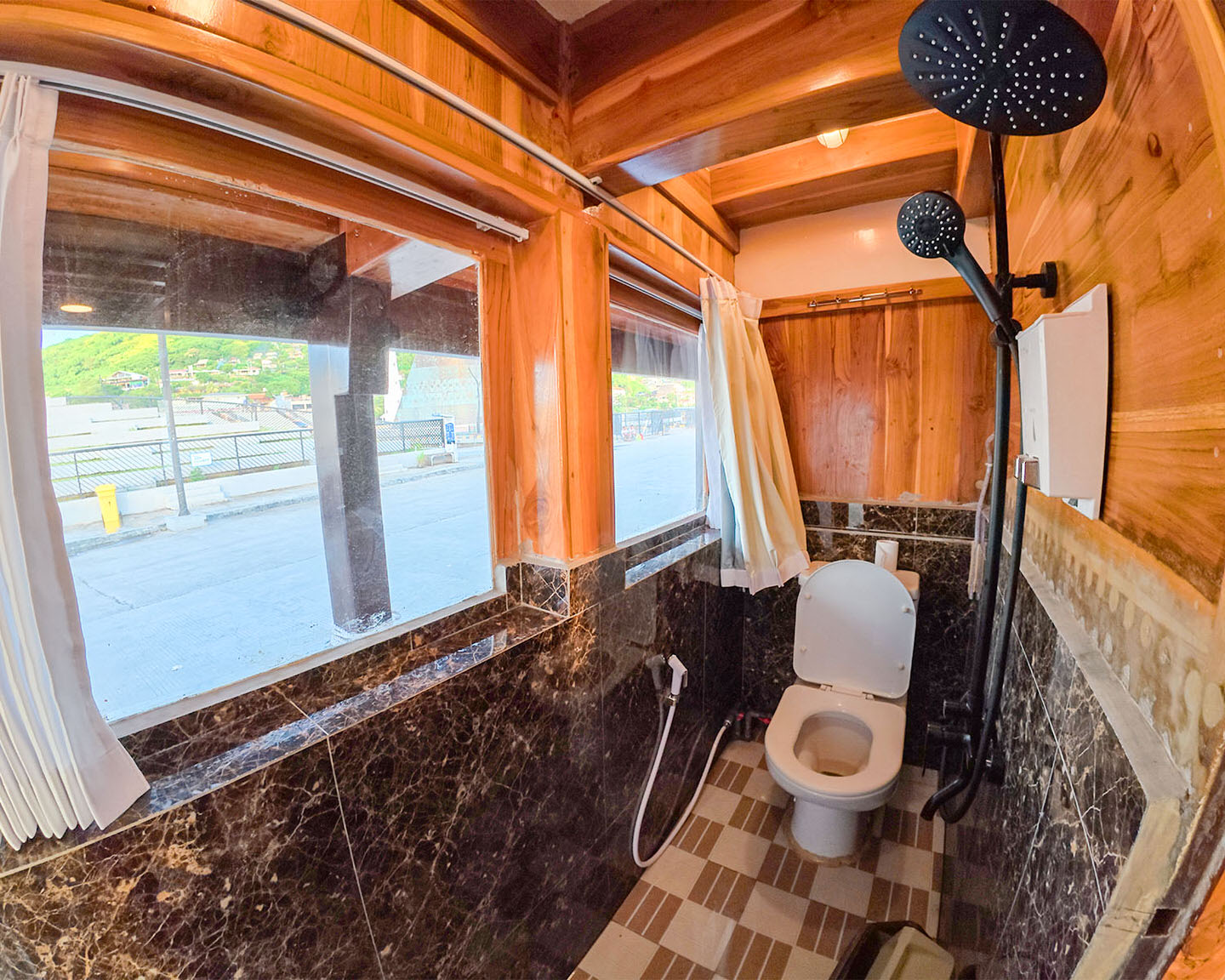 alfathran_rinjani1_cabin_4