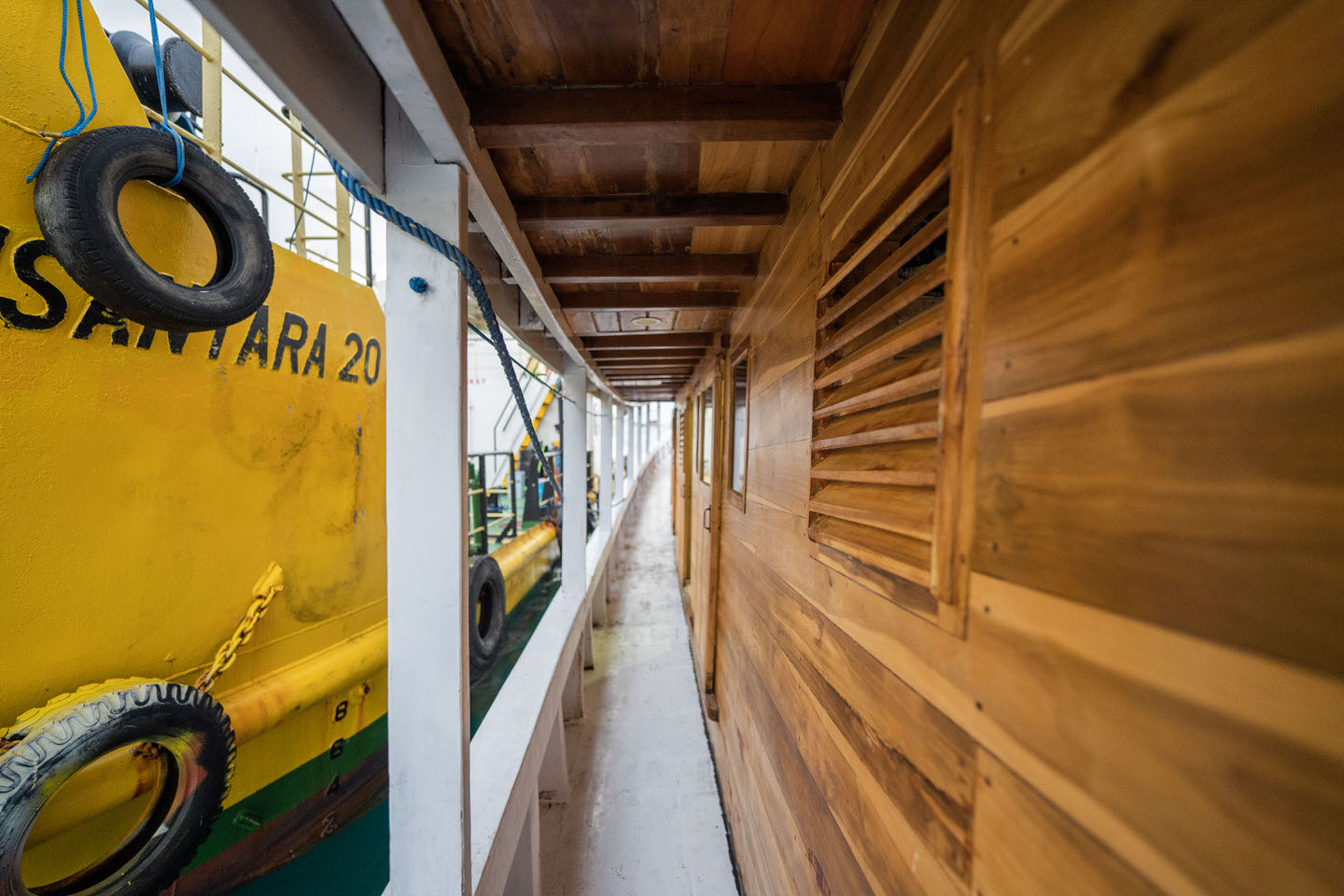 left_corridor