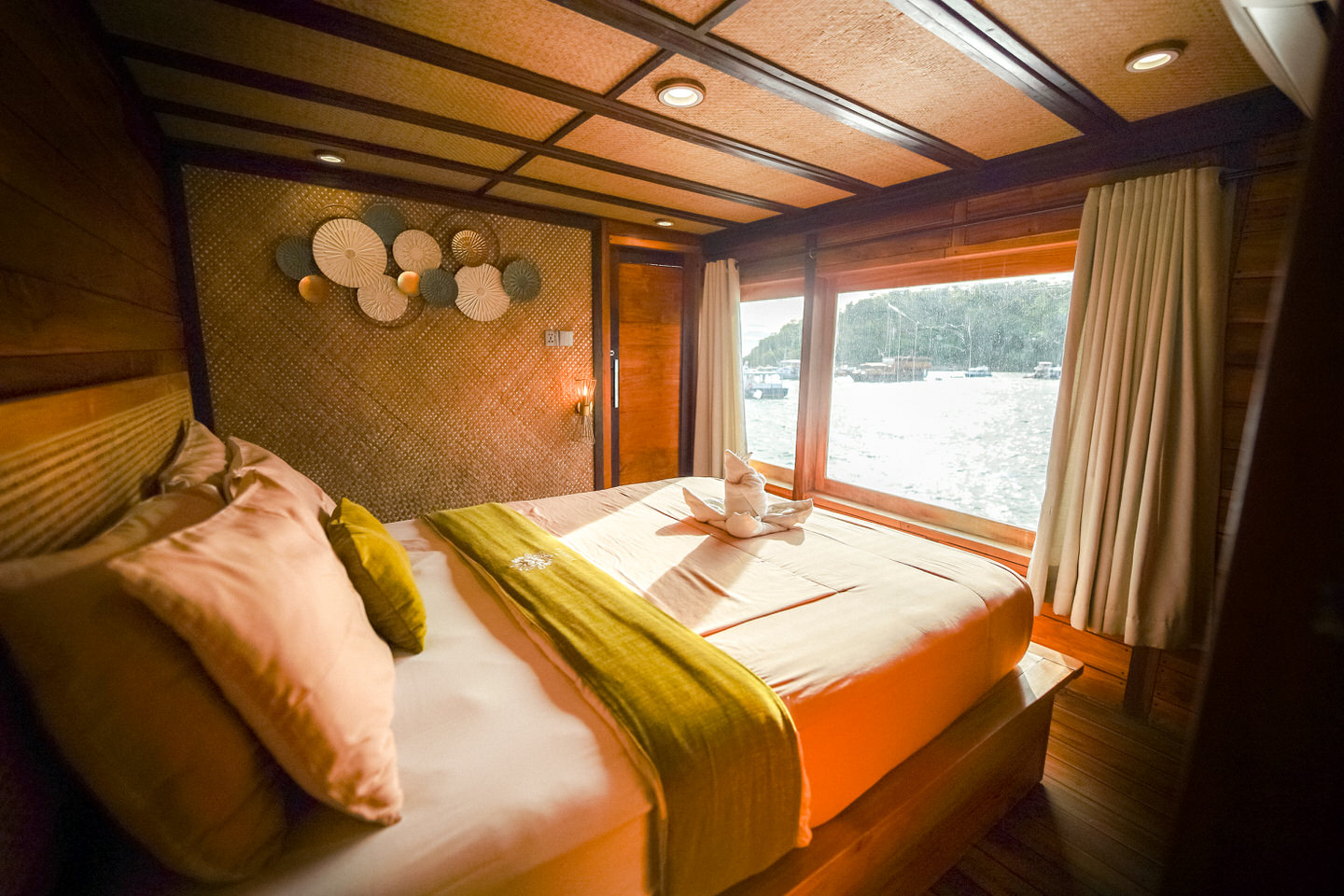 yumana sign_cabin_ud_4