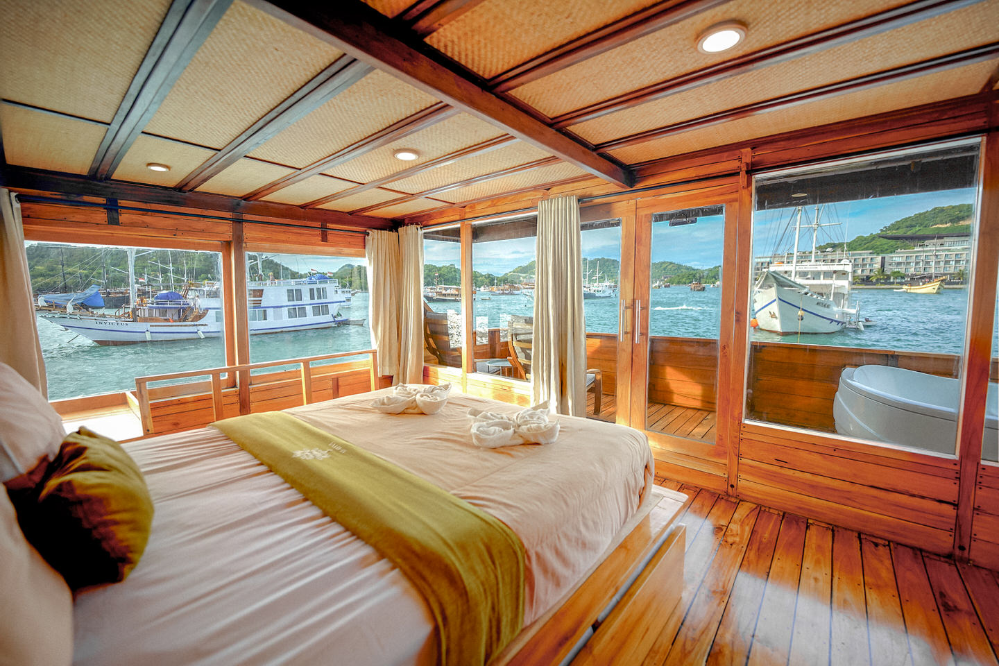 yumana_royalsuite_cabin_12